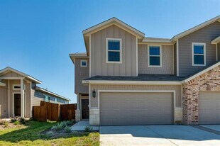 720 Harvest Moon Dr in Venus, TX - Building Photo