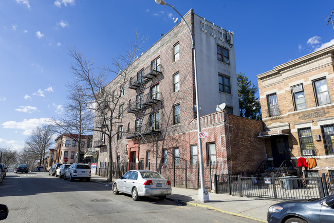 4623 Sixth Ave in Brooklyn, NY - Building Photo - Building Photo