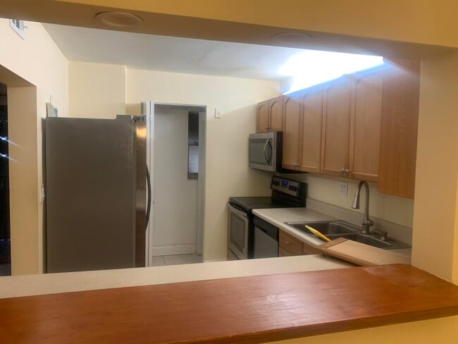 property at 7831 S Colony Cir