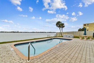 800 Madonna Blvd in Tierra Verde, FL - Building Photo - Building Photo
