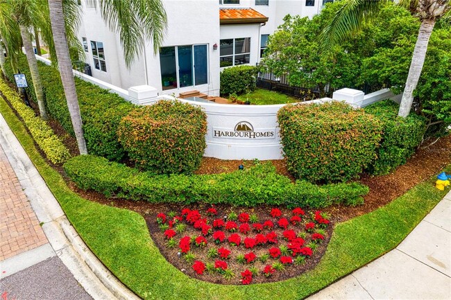 1132 Shipwatch Cir in Tampa, FL - Building Photo - Building Photo