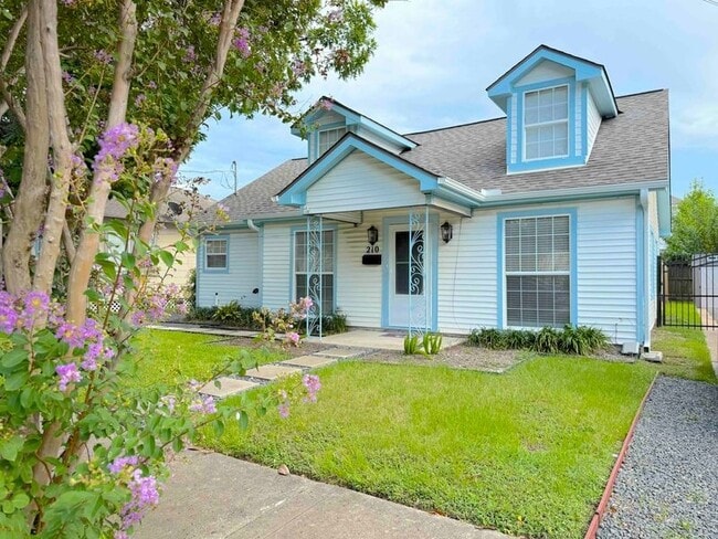 property at 210 E Woodland St