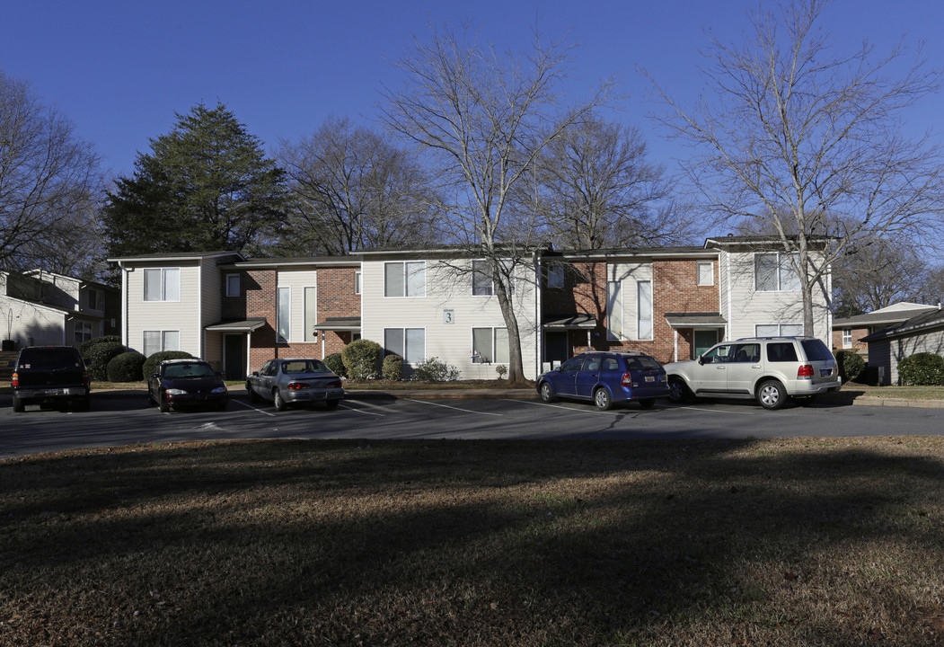 Chestnut Hills in Blacksburg, SC - Building Photo