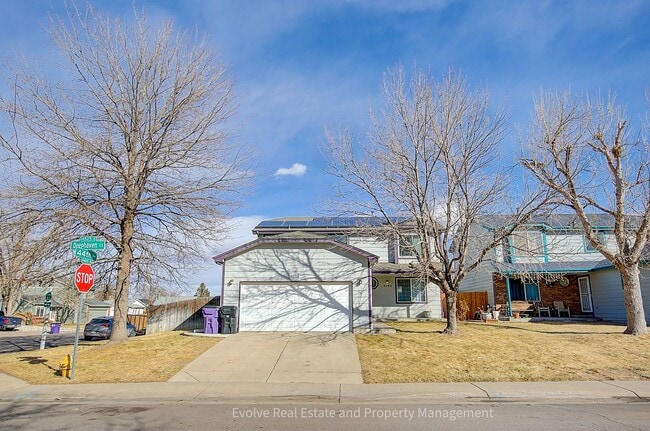 property at 4392 Deephaven Ct