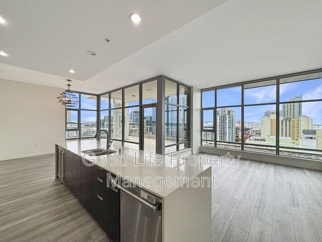 575 Sixth Ave in San Diego, CA - Building Photo - Building Photo