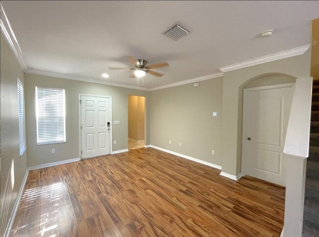 property at 10120 Perthshire Cir
