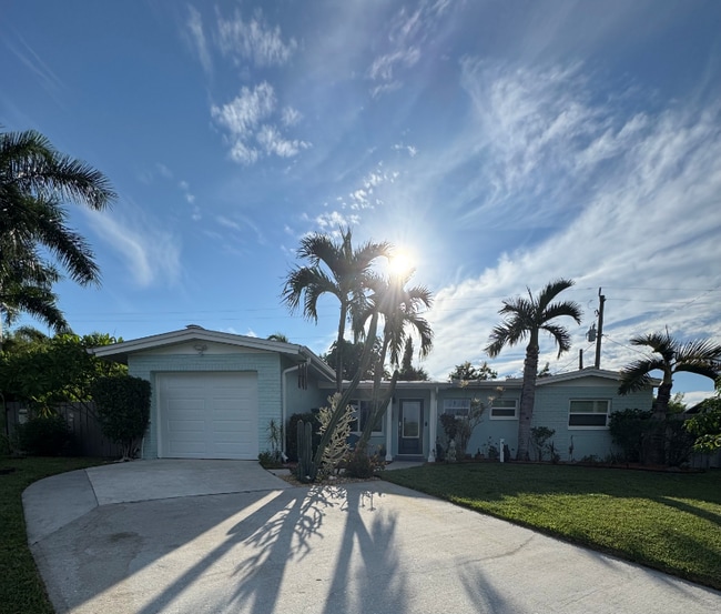 property at 380 Carrousel Ct