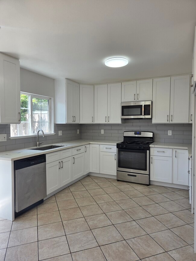 property at 751 S Arizona Ave