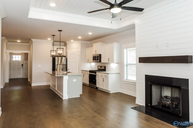 6522 Oak Mdw Dr SE in Owens Cross Roads, AL - Building Photo - Building Photo