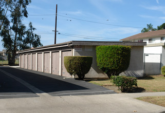 15091-15101 Pacific St in Midway City, CA - Building Photo - Building Photo