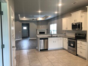 804 SW Cabriolet St in Bentonville, AR - Building Photo - Building Photo