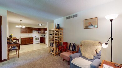 3827 Phoenix St in Ames, IA - Building Photo - Building Photo