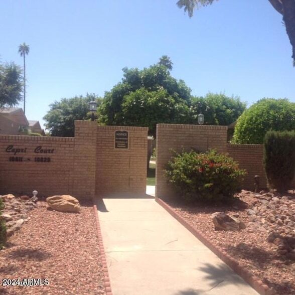 10827 W Santa Fe Dr in Sun City, AZ - Building Photo