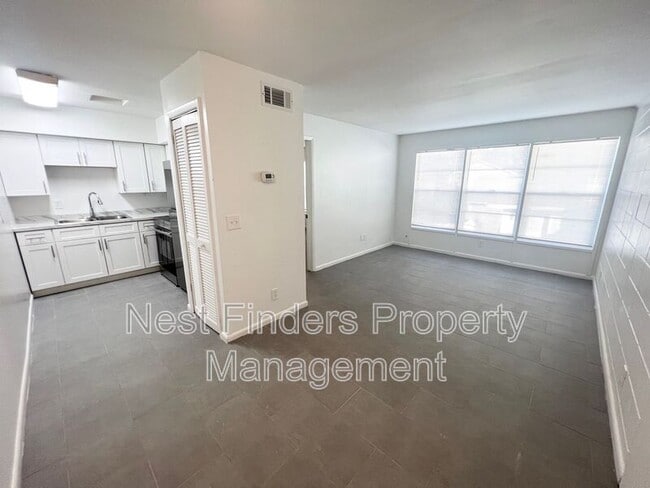 property at 1318 Sydney Pl