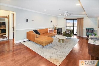 1611 Raspberry Ct in Edison, NJ - Building Photo - Building Photo