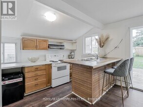 187 Annis St in Oshawa, ON - Building Photo - Building Photo