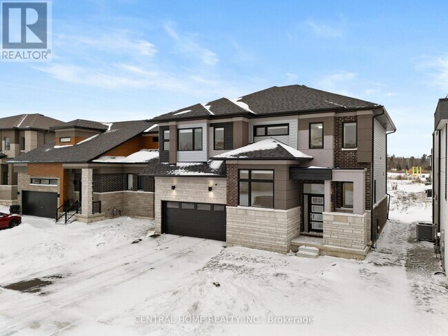 3773 Sunbank Cres in Severn, ON - Building Photo - Building Photo