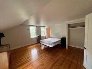 91 Old North Rd in South Kingstown, RI - Building Photo - Building Photo