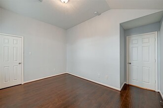 2214 Falcon Knoll Ln in Katy, TX - Building Photo - Building Photo
