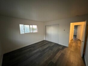 420 E Pleasant Valley Rd, Unit 3 in Oxnard, CA - Foto de edificio - Building Photo