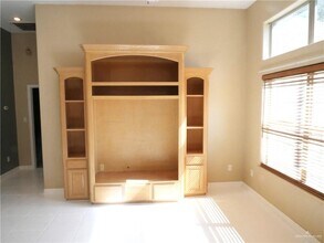 33 27th in McAllen, TX - Building Photo - Building Photo