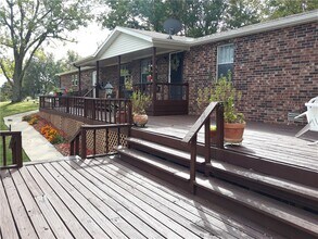 101 SW Campbell Rd in Fayetteville, AR - Building Photo - Building Photo