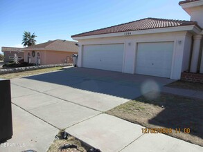 4204 Loma Clara Ct in El Paso, TX - Foto de edificio - Building Photo