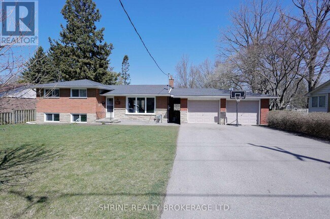 property at 670 Victoria St
