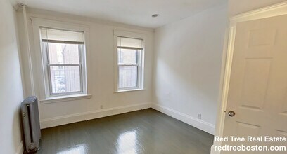 55 Queensberry St, Unit 9 in Boston, MA - Building Photo - Building Photo