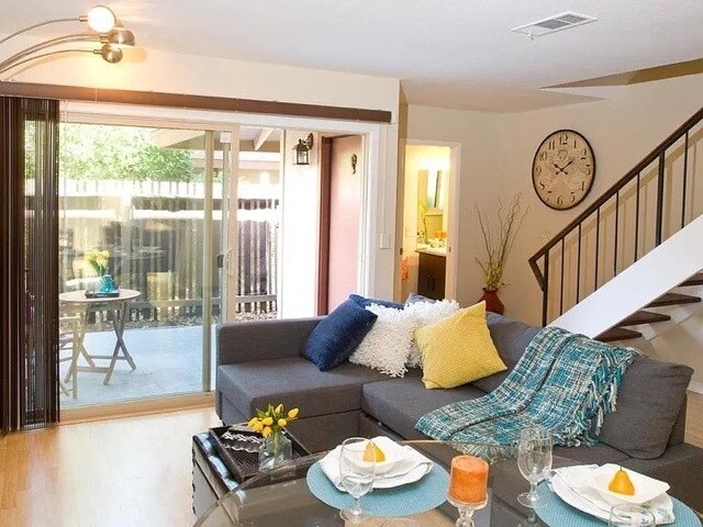 215 Red Oak Dr in Sunnyvale, CA - Building Photo - Building Photo