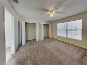 11102 River Grove Dr in Orlando, FL - Building Photo - Building Photo