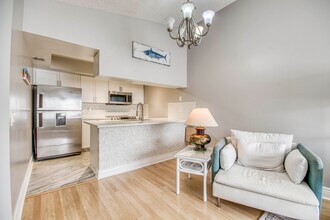 619 Waterside Dr in Hypoluxo, FL - Building Photo - Building Photo