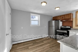 1190 Orchard Park Rd in Buffalo, NY - Building Photo - Building Photo