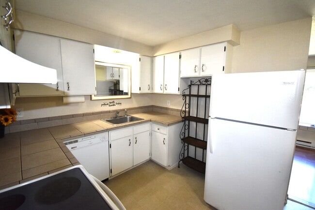 2618 8th St-Unit -750 Walker in Lebanon, OR - Building Photo - Building Photo