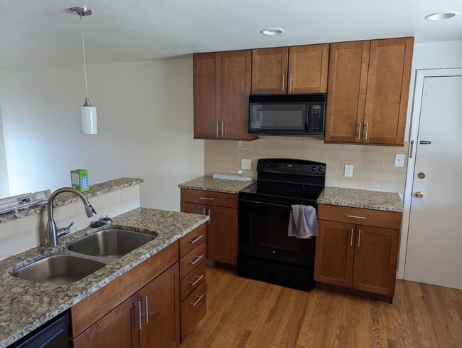 6056 Simms St in Arvada, CO - Building Photo - Building Photo