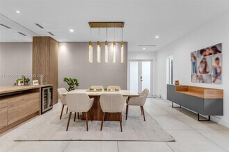 3048 SW 18th St in Miami, FL - Building Photo - Building Photo