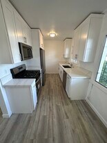 8270 Norton Ave, Unit 1 in West Hollywood, CA - Building Photo