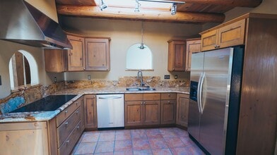 1432 Canyon Rd in Santa Fe, NM - Building Photo - Building Photo