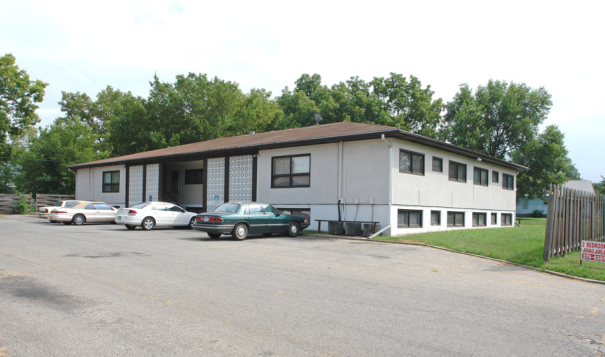 1132 SW Lane St in Topeka, KS - Building Photo