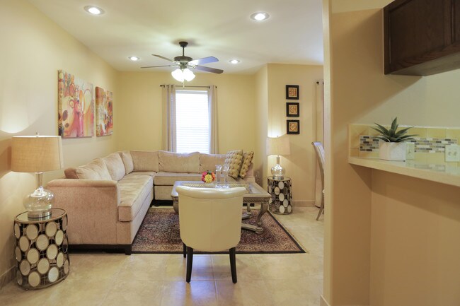 Las Flores Apartments in Laredo, TX - Building Photo - Interior Photo