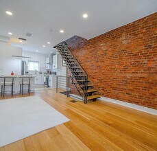 913 S Yewdall St in Philadelphia, PA - Building Photo - Building Photo