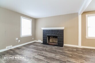 915 W Sutter Rd in Glenshaw, PA - Building Photo - Building Photo