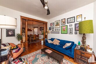 1227 N Rockwell St, Unit 2 in Chicago, IL - Foto de edificio - Building Photo