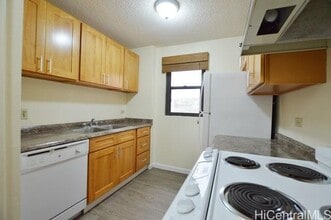 98-501-501 Koauka Loop in Aiea, HI - Building Photo - Building Photo