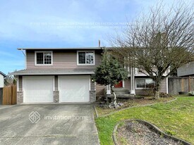 11105 172nd St E in South Hill, WA - Building Photo