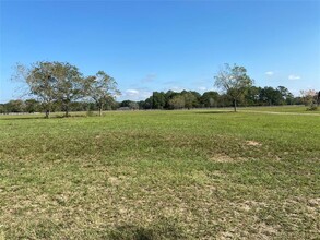 26237 Forest Hills Ln in Waller, TX - Building Photo - Building Photo