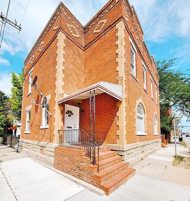 property at 991 Parsons Ave