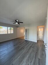 7822 S Western Ave, Unit 3 in Los Angeles, CA - Building Photo - Building Photo