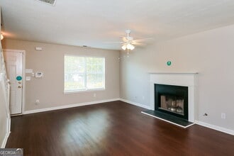 3234 Diamond Blf in Union City, GA - Building Photo - Building Photo