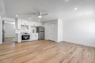 406 Sierra Ave in Clovis, CA - Building Photo - Building Photo